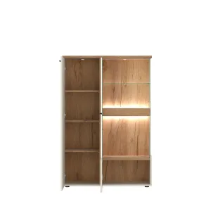 ויטרינה שמאלית בגודל בינוני CUT OUT